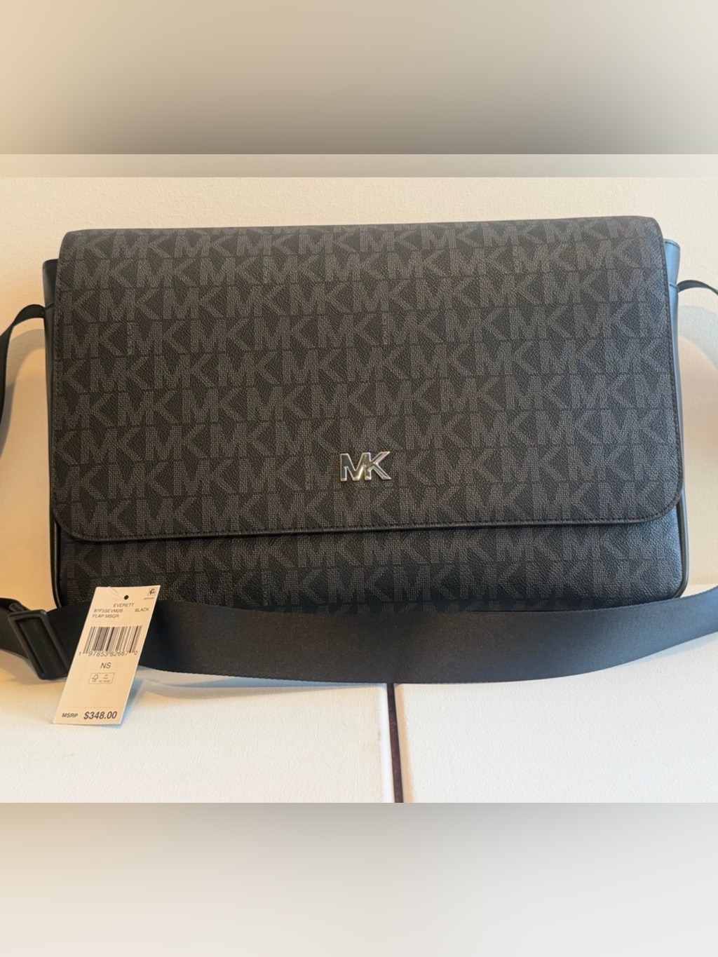 Michael Kors Everett Flap Messenger Black